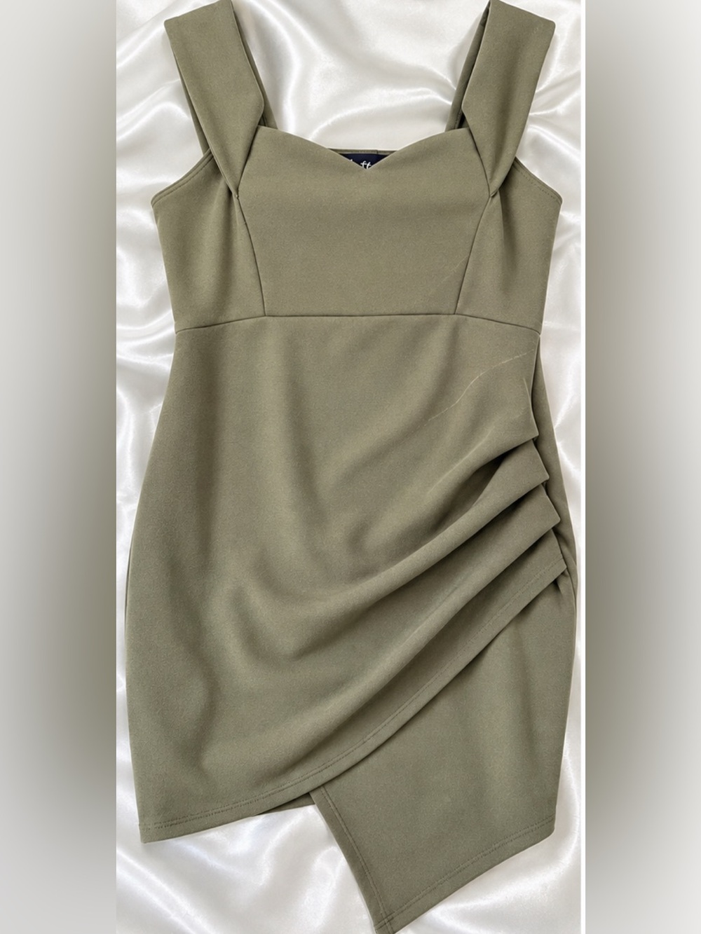 Lette U.S.A. Olive Green Ruched Mini Dress β Size XL